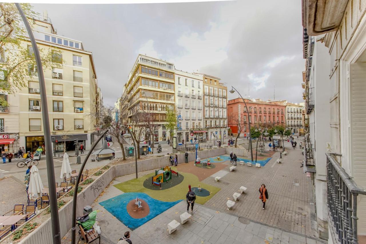Spacious New Apartment Para 7 En La Plaza De Tirso De Molina Madri Exterior foto