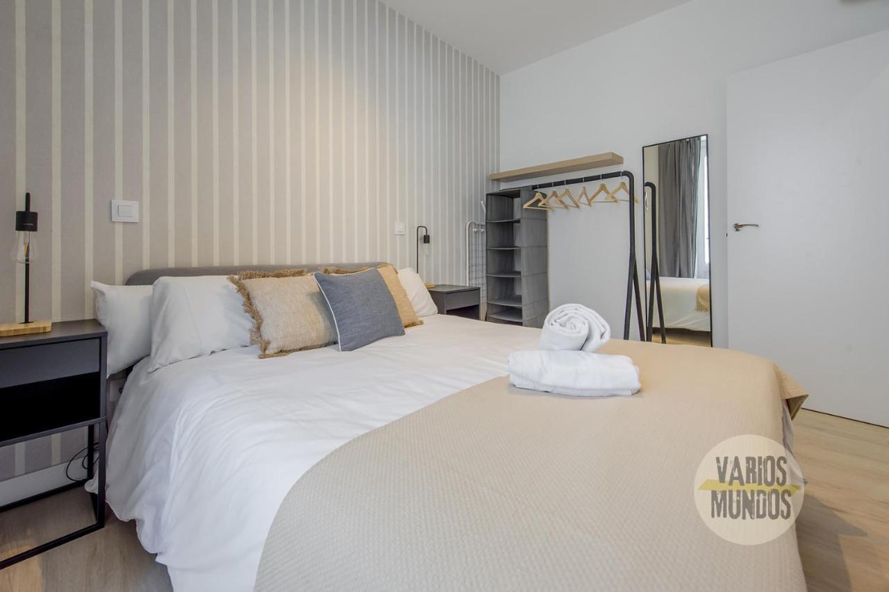 Spacious New Apartment Para 7 En La Plaza De Tirso De Molina Madri Exterior foto