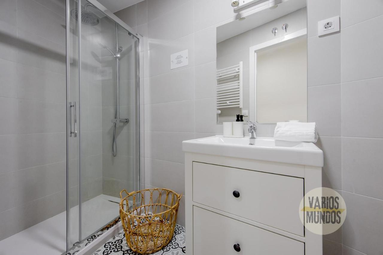 Spacious New Apartment Para 7 En La Plaza De Tirso De Molina Madri Exterior foto