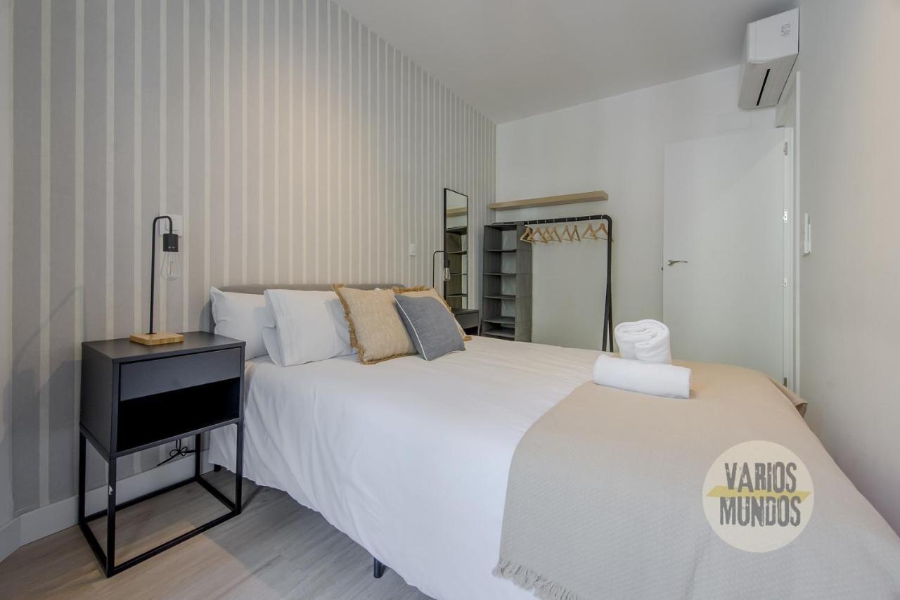 Spacious New Apartment Para 7 En La Plaza De Tirso De Molina Madri Exterior foto